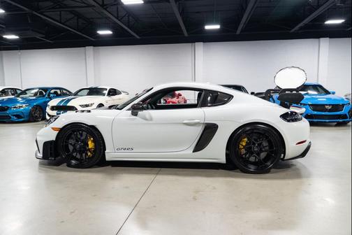 2023 Porsche 718 Cayman GT4 RS