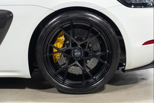 2023 Porsche 718 Cayman GT4 RS