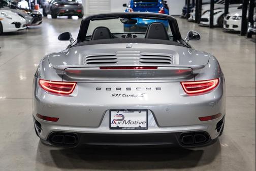 2016 Porsche 911 Turbo S