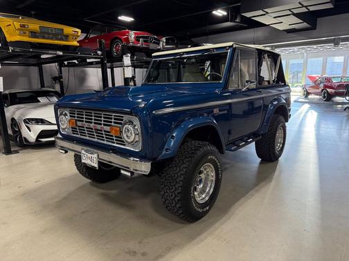1977 Ford Bronco SUV