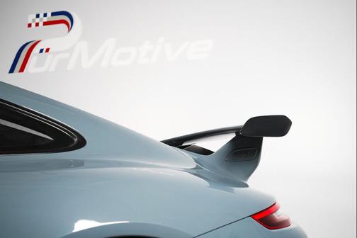 BLUE 2018 Porsche 911 GT3