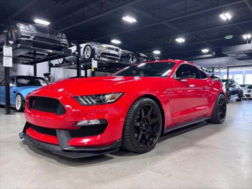 2019 Ford Shelby GT350R Base