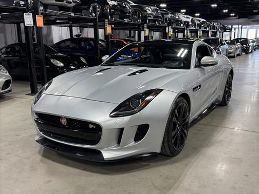 2015 Jaguar F-TYPE R