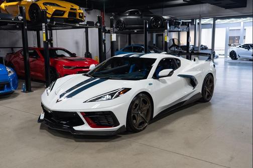 WHITE 2022 Chevrolet Corvette Stingray w/3LT