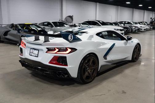 WHITE 2022 Chevrolet Corvette Stingray w/3LT