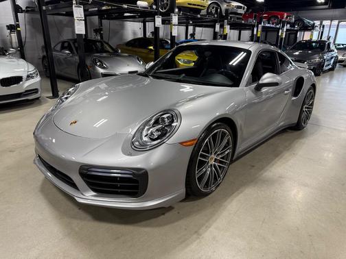 2017 Porsche 911 Turbo