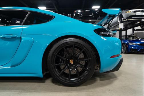 2021 Porsche 718 Cayman GT4