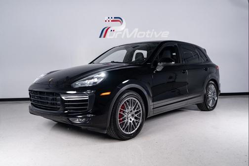 BLACK 2016 Porsche Cayenne Turbo