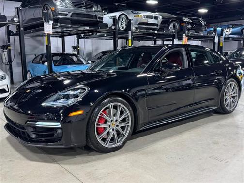 2020 Porsche Panamera GTS