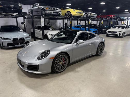 2018 Porsche 911 Carrera 4S