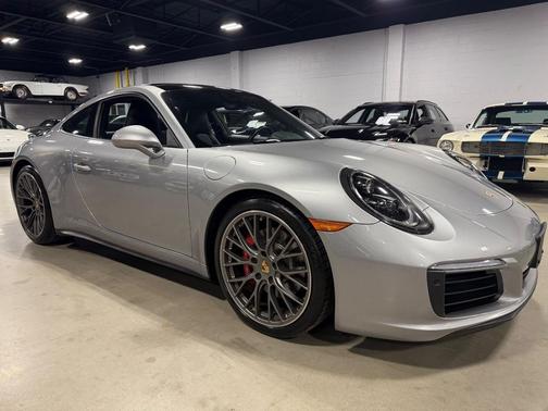 2018 Porsche 911 Carrera 4S