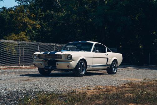 1965 Ford Mustang Base