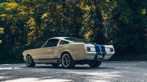 1965 Ford Mustang Base