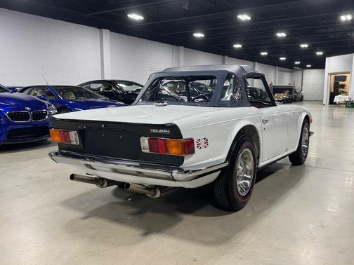 1974 Triumph TR6 Base