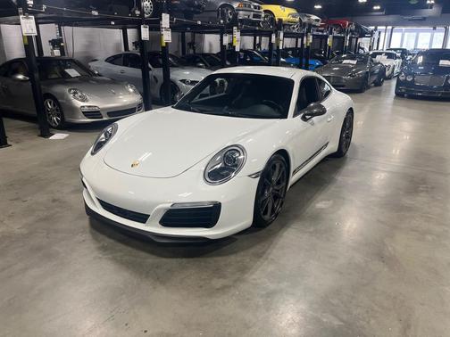 2019 Porsche 911 Carrera T