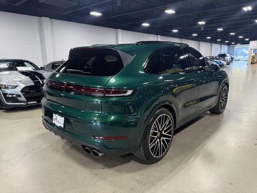 2024 Porsche Cayenne S