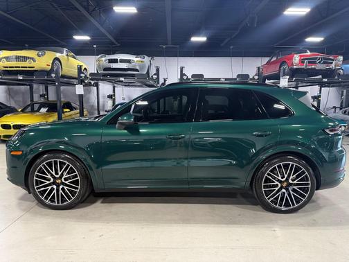 2024 Porsche Cayenne S