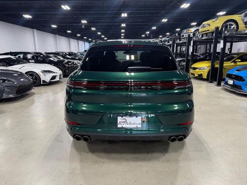 2024 Porsche Cayenne S