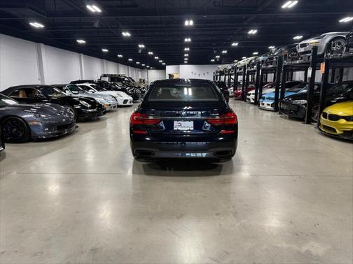 2016 BMW 750 i xDrive