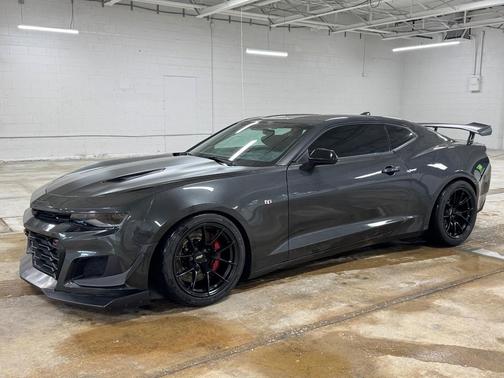 GRAY 2018 Chevrolet Camaro 1SS