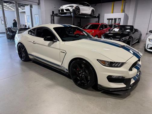 2020 Ford Shelby GT350R Base