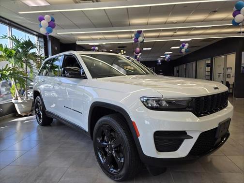 2023 Jeep Grand Cherokee Altitude 4x4