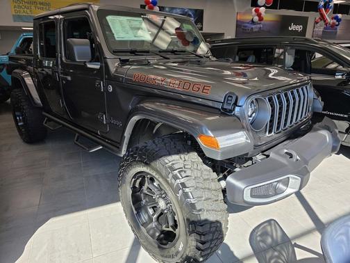Granite Crystal Metallic Clear-Coat Exterior Paint 2026 Jeep Gladiator Sport S