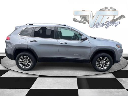 Billet Silver Metallic Clearcoat 2019 Jeep Cherokee Latitude Plus