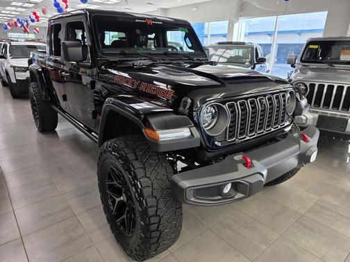 Black Clear-Coat Exterior Paint 2026 Jeep Gladiator Rubicon