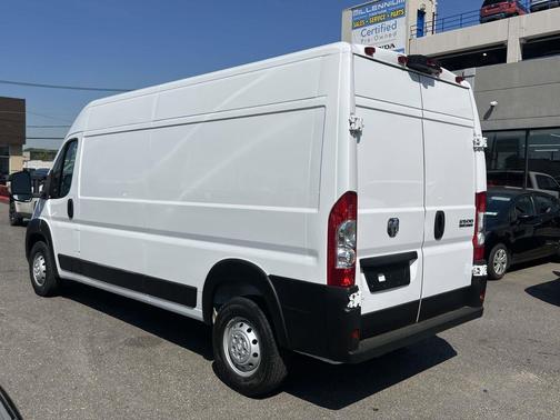 Bright White Clearcoat 2023 RAM ProMaster 2500 High Roof