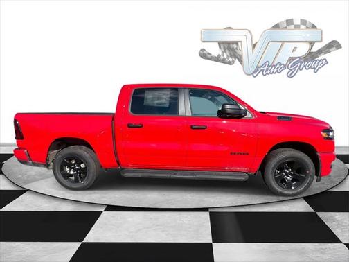 2025 RAM 1500 Tradesman Crew Cab 4x4 57' Box