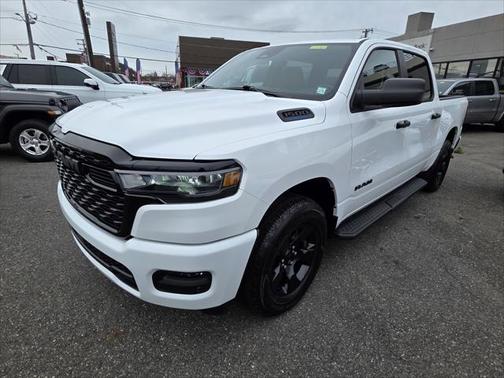 2025 RAM 1500 Tradesman Crew Cab 4x4 57' Box