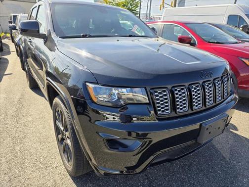 2021 Jeep Grand Cherokee Laredo X 4x4
