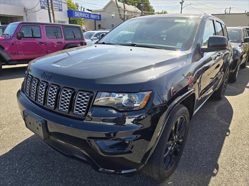 2021 Jeep Grand Cherokee Laredo X 4x4