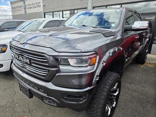 2022 RAM 1500 Laramie Crew Cab 4x4 57' Box