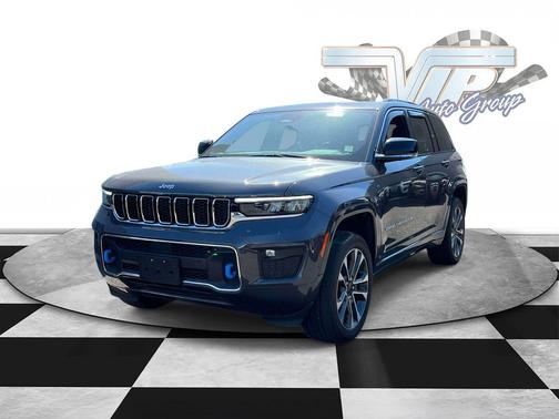 Baltic Gray Metallic Clearcoat 2022 Jeep Grand Cherokee 4xe Overland