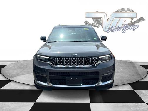Diamond Black Crystal Pearlcoat 2023 Jeep Grand Cherokee L Summit Reserve