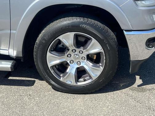 Billet Silver Metallic Clearcoat 2022 RAM 1500 Laramie