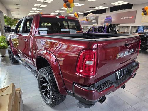 Delmonico Red Pearl-Coat Exterior Paint 2026 RAM 1500 Big Horn/Lone Star