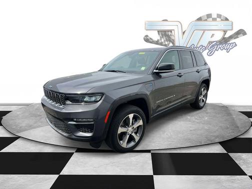 Baltic Gray Metallic Clearcoat 2024 Jeep Grand Cherokee 4xe Base