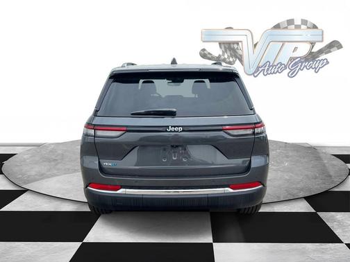 Baltic Gray Metallic Clearcoat 2024 Jeep Grand Cherokee 4xe Base