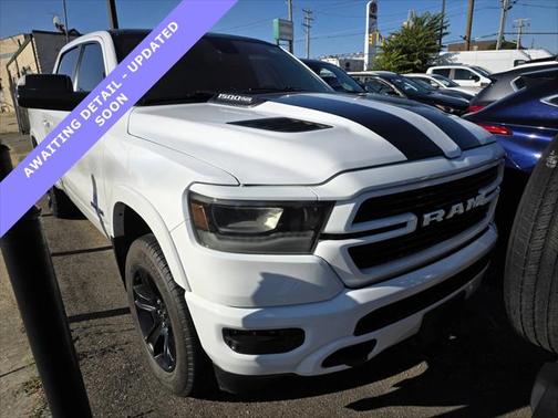 2020 RAM 1500 Laramie Crew Cab 4x4 57' Box