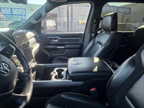 2020 RAM 1500 Laramie Crew Cab 4x4 57' Box