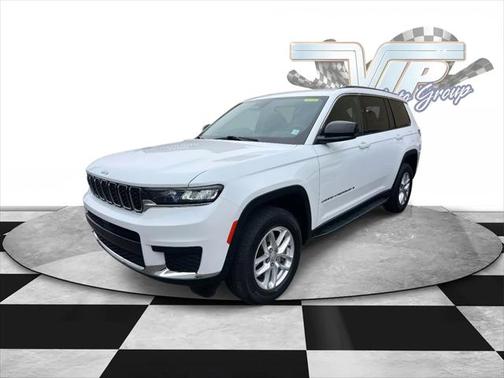 2023 Jeep Grand Cherokee L Laredo 4x4