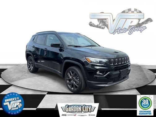 Diamond Black Crystal Pearlcoat 2026 Jeep Compass Limited