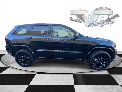 2021 Jeep Grand Cherokee Laredo X 4x4