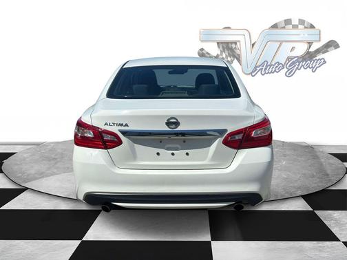 Glacier White 2017 Nissan Altima 2.5 S