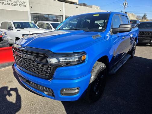 2025 RAM 1500 Tradesman Crew Cab 4x4 57' Box