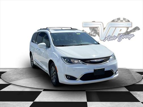 2019 Chrysler Pacifica Touring L Plus