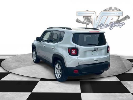 Glacier Metallic Clearcoat 2021 Jeep Renegade Latitude